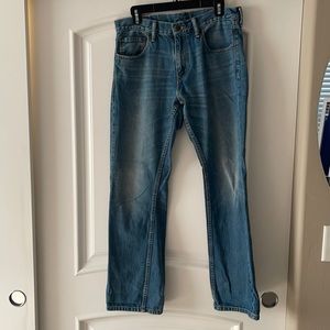 Levi mom jeans 527